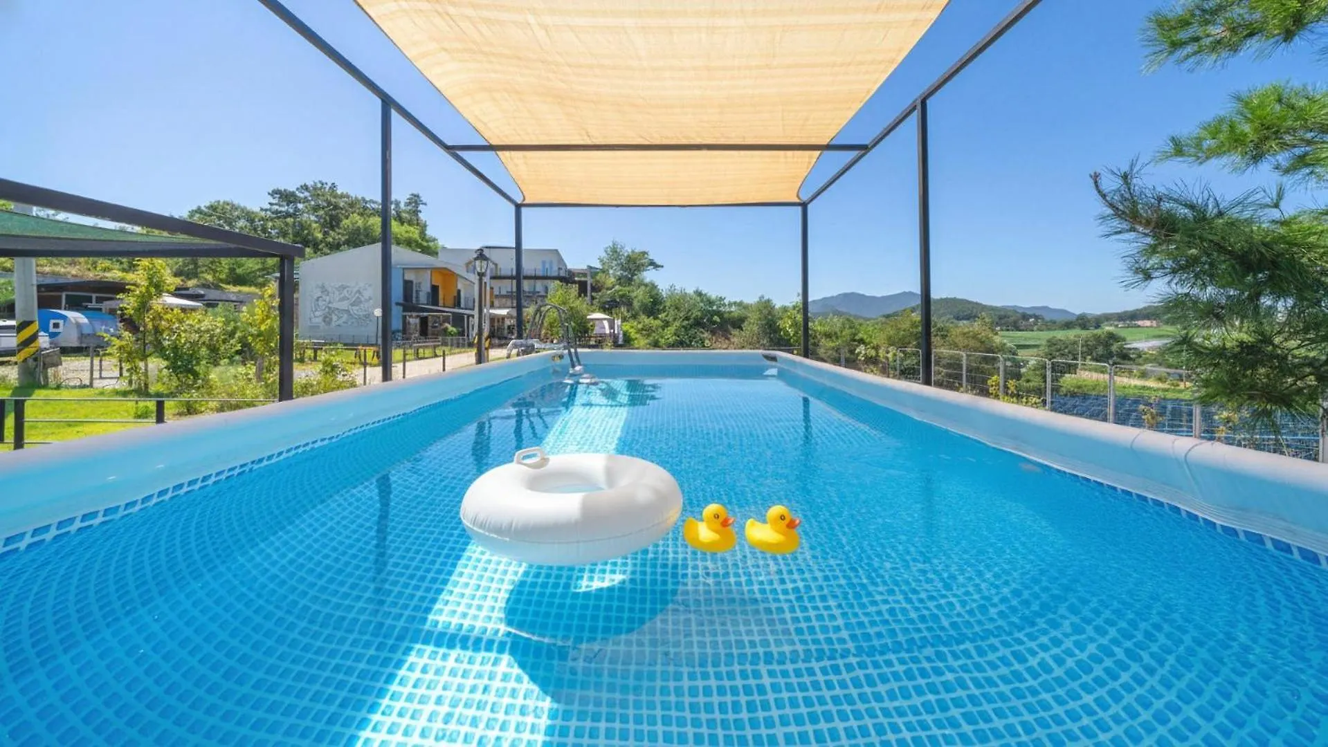 Rumah liburan Ganghwado Labyrinthos Companimal Pension Incheon