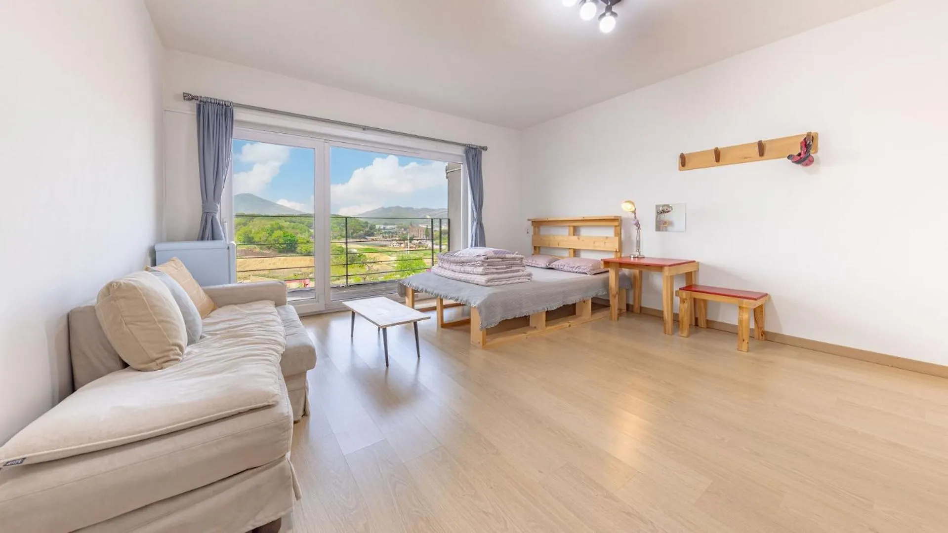 Ganghwado Labyrinthos Companimal Pension Incheon Rumah liburan